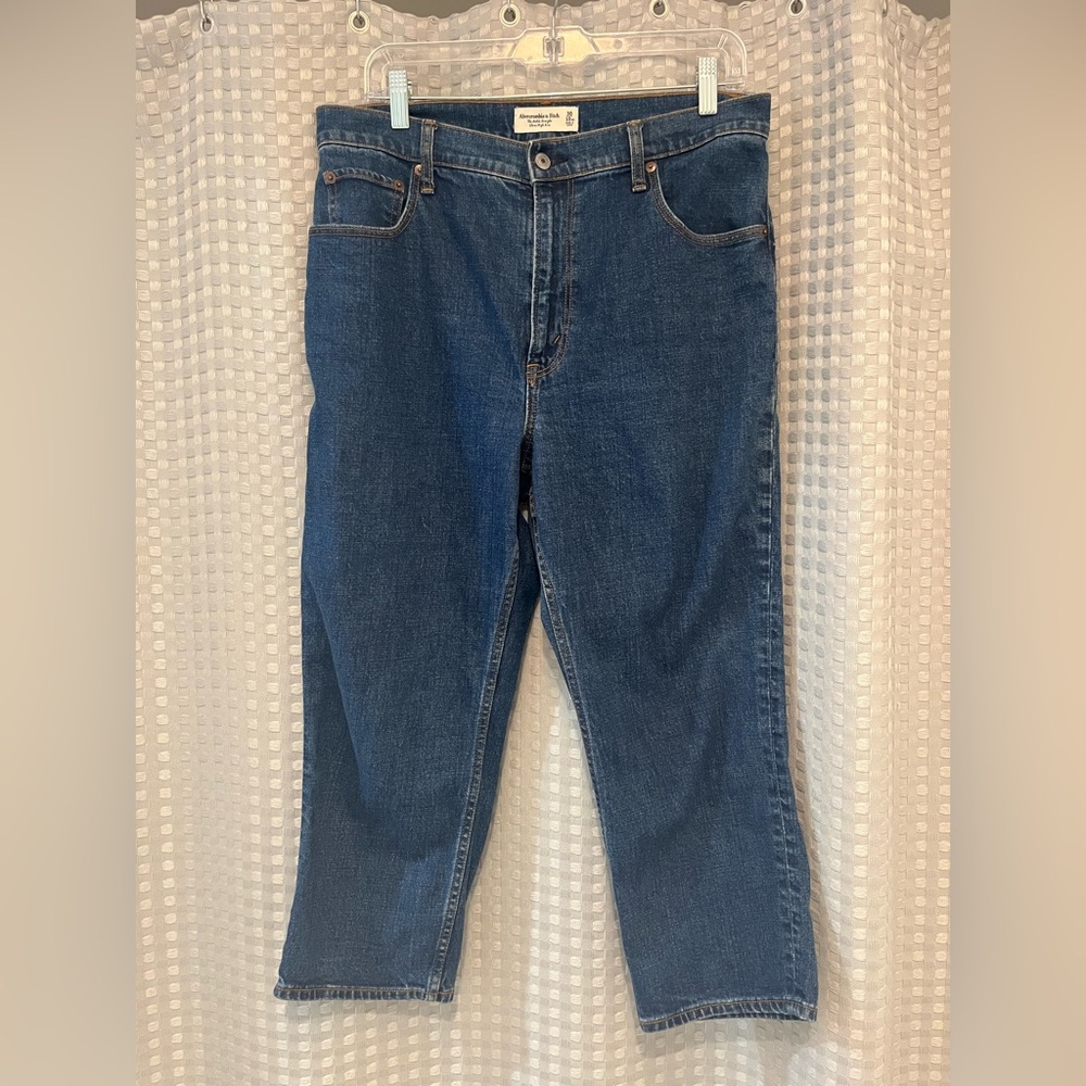 Abercrombie & Fitch Ankle Straight Ultra High-Rise Jeans